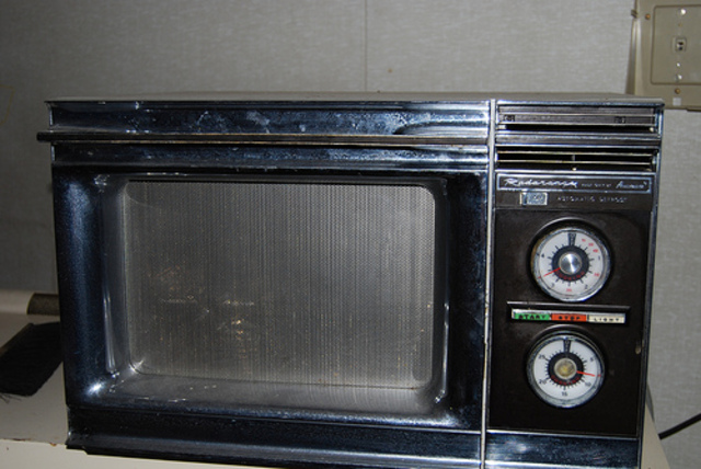 The first domestic commercial Radarange