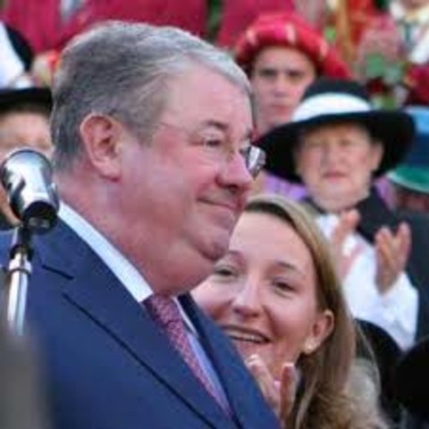 Daniel VAILLANT revient sur le devant de la scène.