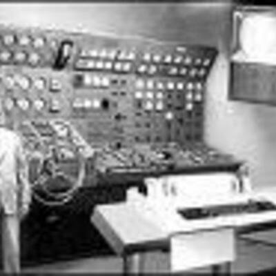 Timeline: 5 Generations of Computers