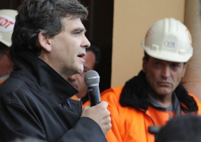 Montebourg hausse le ton