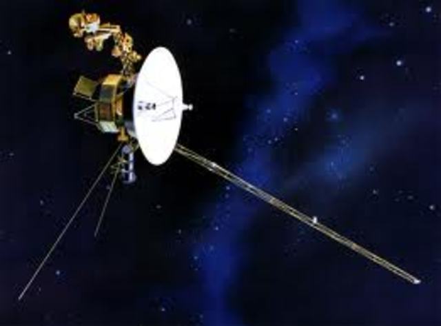 Voyager 1 launched; United States