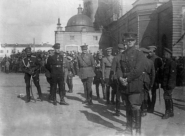 Части Красной армии пошли на штурм Кронштадта.