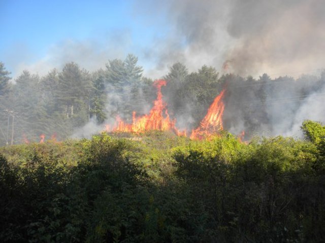 Groton abandoned (settlers flee to Concord) after an Indian attack that burns much of the town