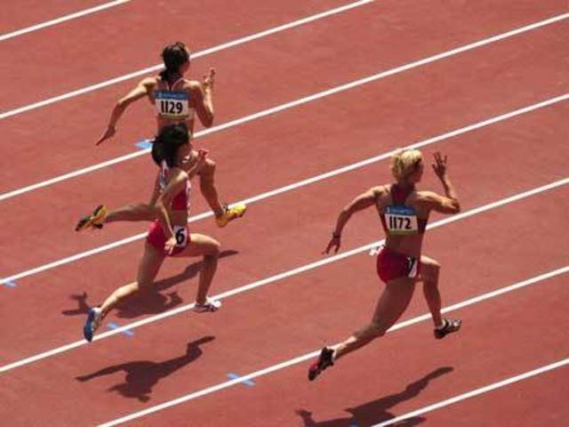 Premières épreuves d'athlétisme pour les femmes