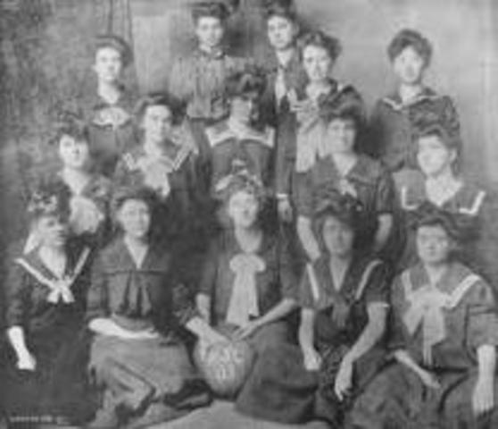 Women's Basketball Initiation