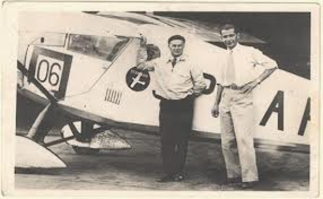 Zwycięstwo w Międzynarodowych Zawodach Samolotów Turystycznych Challenge w Berlinie Franciszka Żwirko i Stanisława Wigury