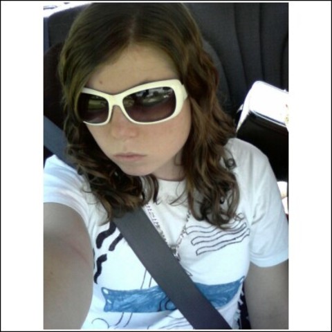 Je tourné huit uh dix!