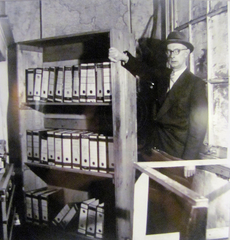 The move into hiding