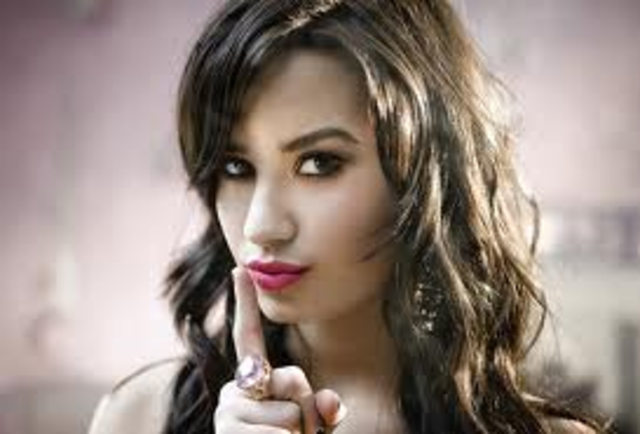 Demi lovato was born