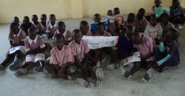 Mallory & Nancy give presentation to kids