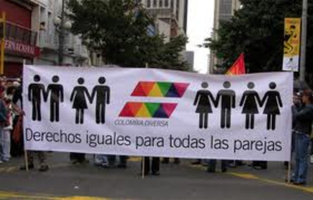 fue aprobado por la Corte la unión marital de hecho entre homosexuales y algunos derechos patrimoniales de la pareja