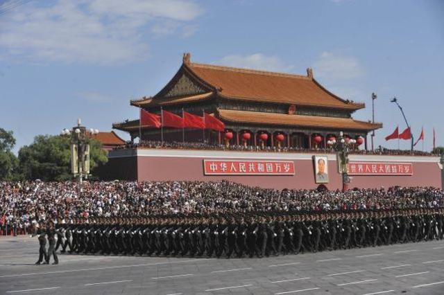 People's Liberation troops enter Beijing