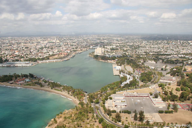 Cortes fue a Santo Domingo