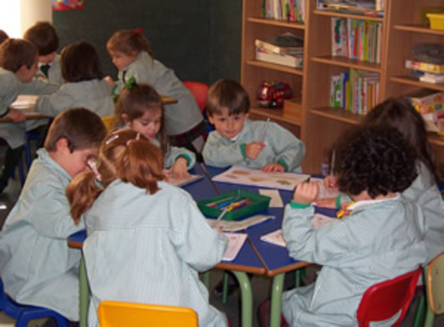 Aprendiendo cosas nuevas en el cole.