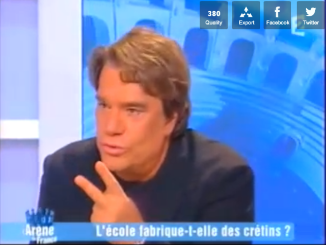 Tapie ouvre son école de commerce à son nom