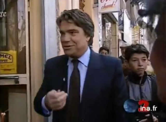 Bernard Tapie quitte son poste de député