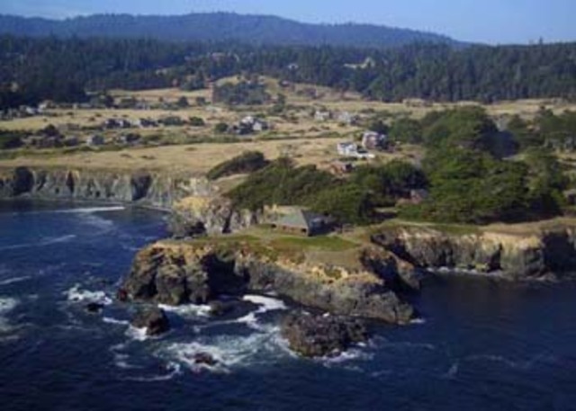 Returns Home to Galleons Reach