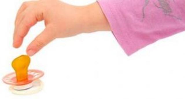 !Me retiran el chupete¡