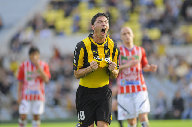 FECHA 6: PEÑAROL 3 CENTRAL ESPAÑOL 0