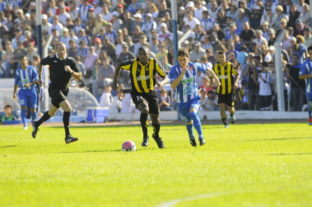 FECHA 7: PEÑAROL 4 CERRO LARGO 2
