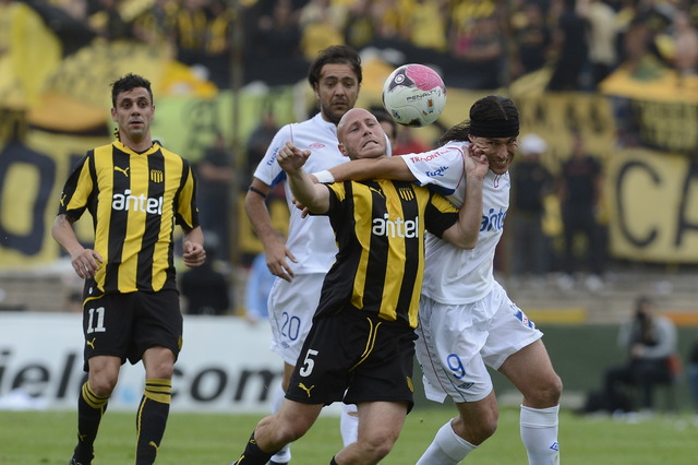 FECHA 11  PEÑAROL 0 NACIONAL 0