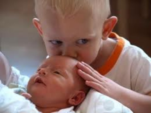 ¡CON SARA SOMOS CUATRO!