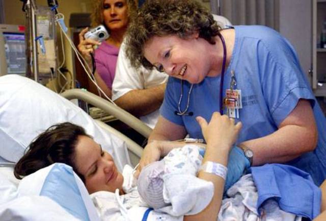 BECOME a PEDIATRIC or LABOR/ DELIVERY NURSE at a PRESTIGIOUS HOSPITAL