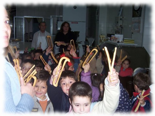 Visitamos la panadería del pueblo