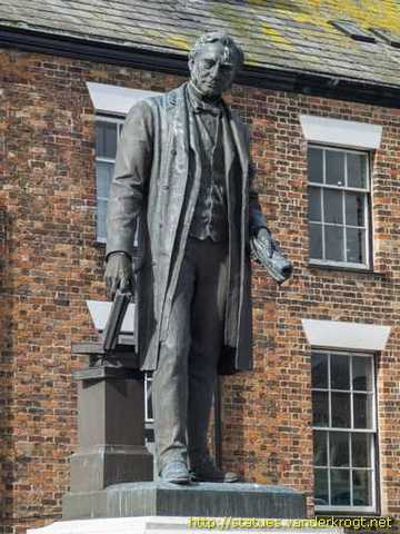 Théorie sur la Terre qui enfle