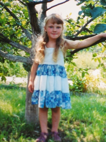 Яна на даче