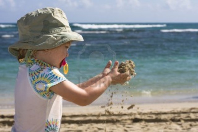 PRIMERAS VACACIONES EN LA PLAYA