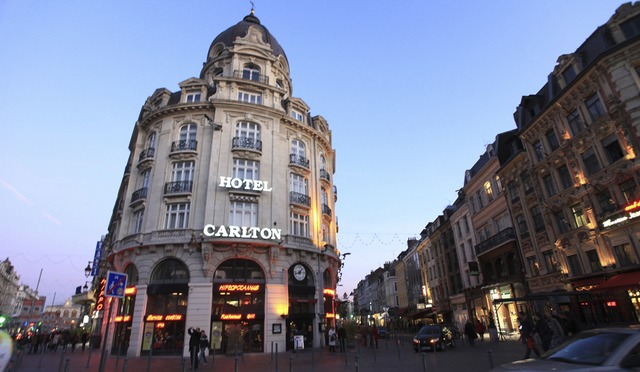 Mise en exament dans l'affaire du Carlton