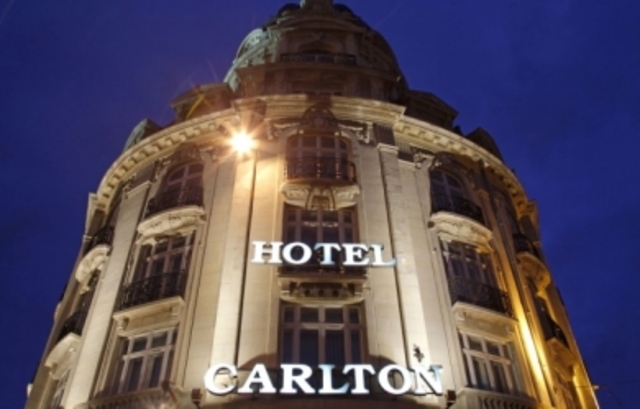 Elargissement de l'affaire du Carlton