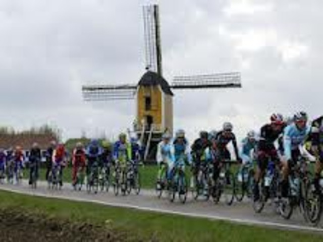 El UCI Calle Mundo Campeonada