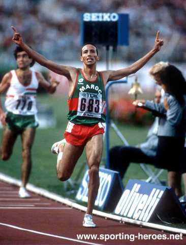 Saïd Aouita gana la medalla de oro de los 5.000 m