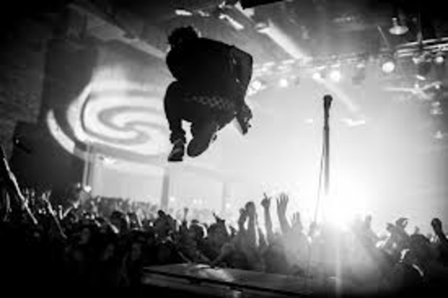 I will tour with bands