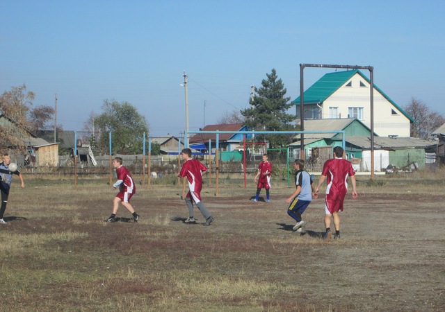 первенство района по футболу на приз "Кожаный мяч"