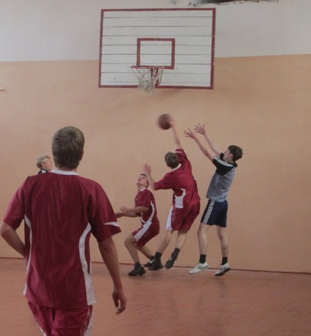 Первенство по баскетболу среди юношей