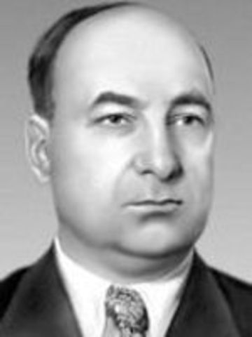 ГКО СССР решением № 4945сс расформировал ЦШПД