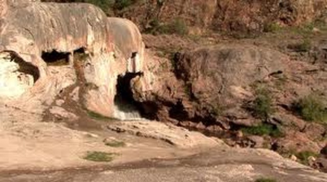 Jemez runner Al Waquie