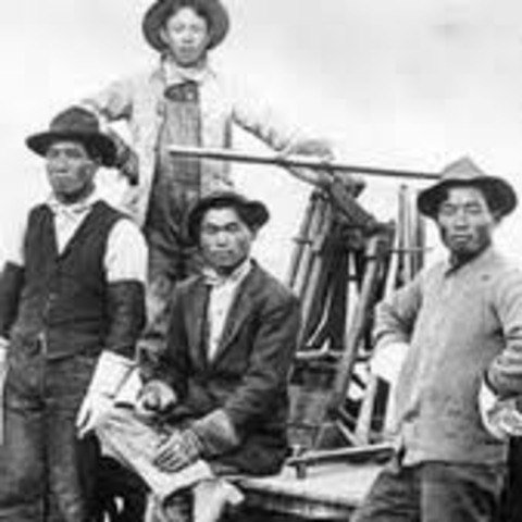 The "Gentlemen's Agreement" is signed between the US and Japan.