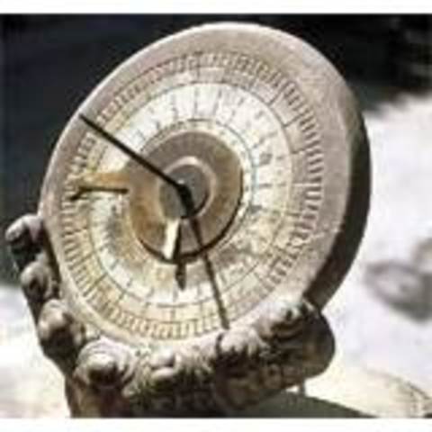 Chinese invent the Sundial