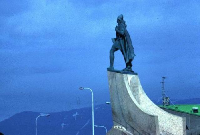 Leif Erikkson lands in North America