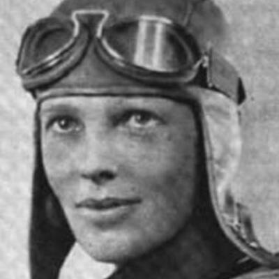 Timeline: Amelia Earhart.Breanna.P.Pd.9