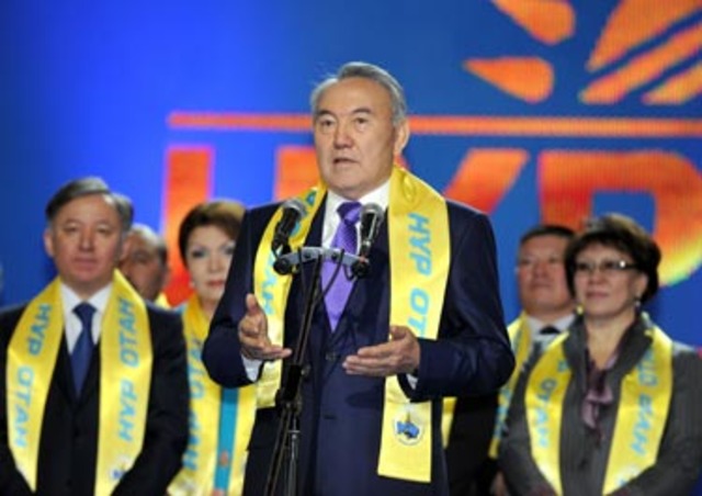 Большинство депутатского корпуса состаяляет партия Нур Отан