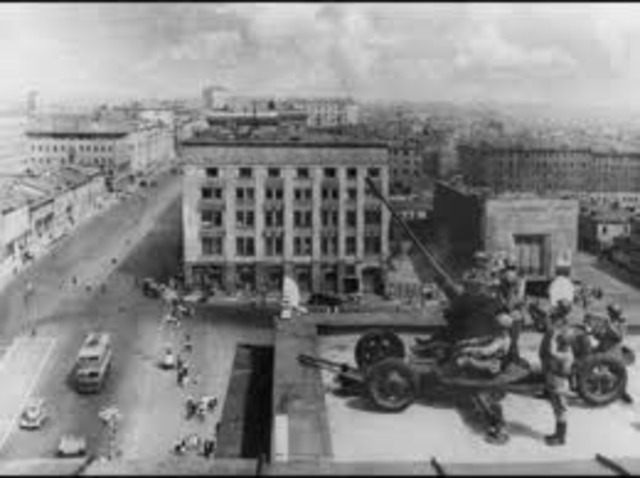 первый налет немецко-фашистской авиации на Москву