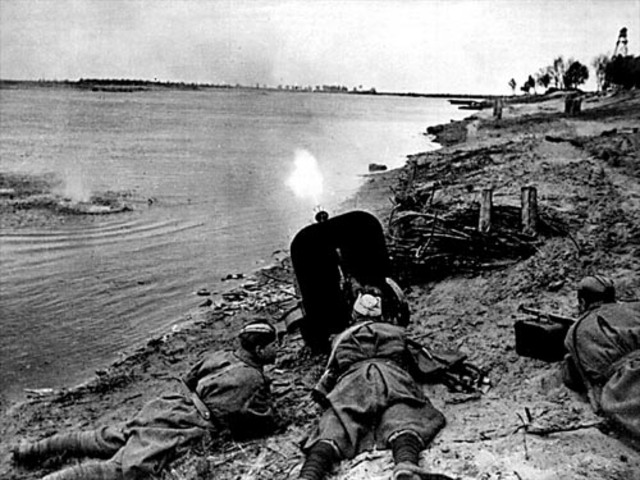 ликвидация советскими войсками плацдарма врага на левом берегу Днепра; освобождение Запорожья.