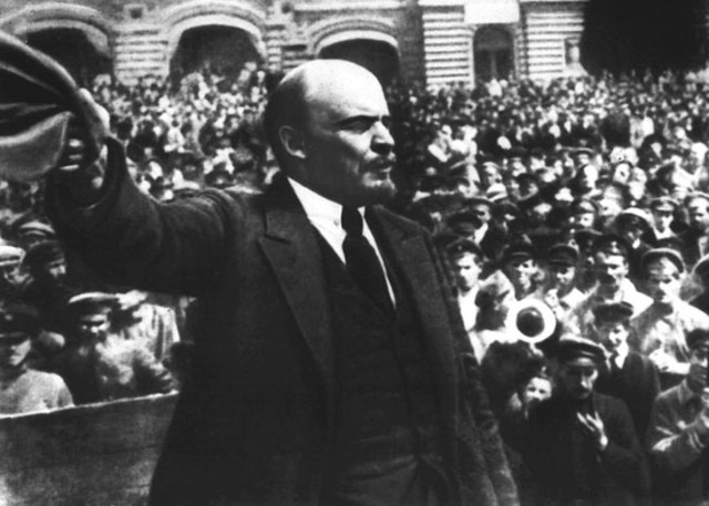 Lenin Returns to Russia