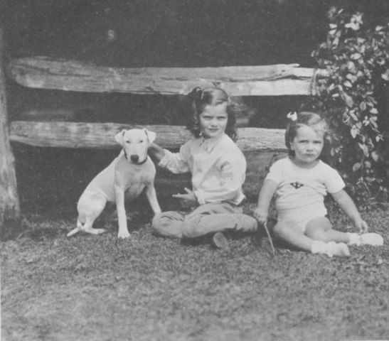 Jacqueline's sister Caroline was born