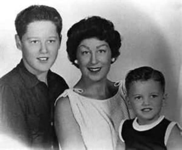 Mothers makes a rough desion